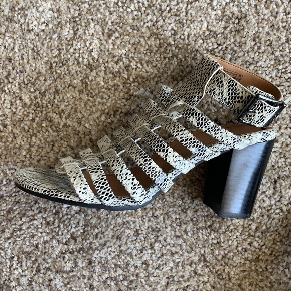 Vionic Sami heel Snake skin size 8.5 - Picture 6 of 10
